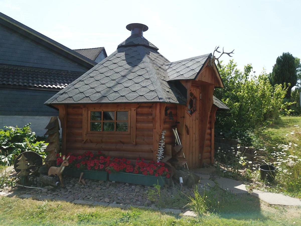 Vila Ortmanns Eulennest Finnentrop Exteriér fotografie